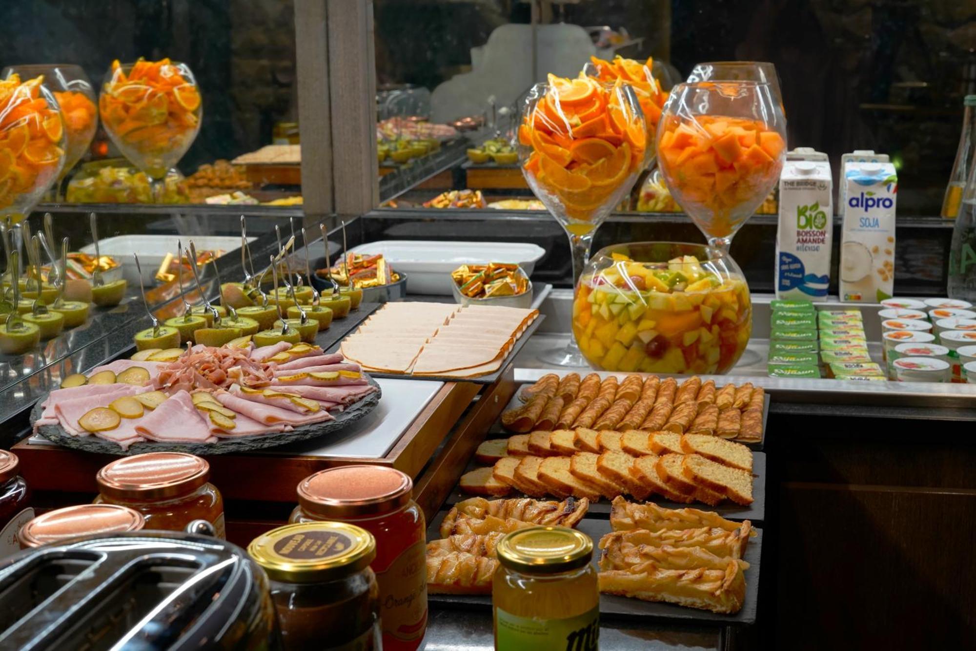 Best Western Le Montmartre - Saint Pierre Paryż Zewnętrze zdjęcie