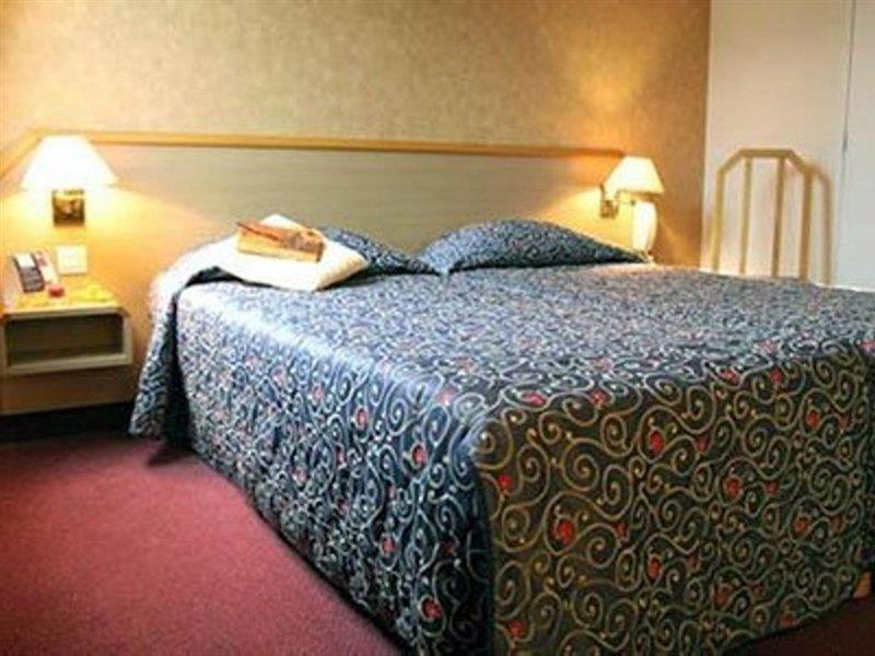 Best Western Le Montmartre - Saint Pierre Paryż Zewnętrze zdjęcie