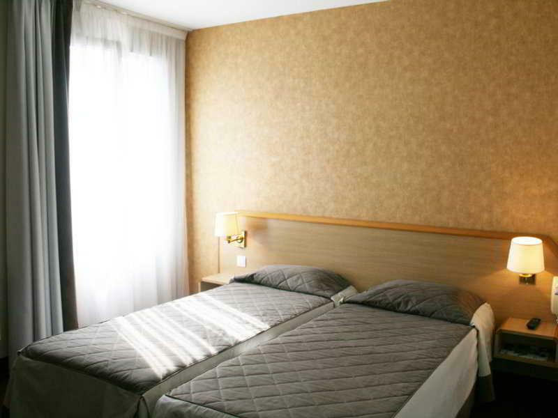 Best Western Le Montmartre - Saint Pierre Paryż Zewnętrze zdjęcie